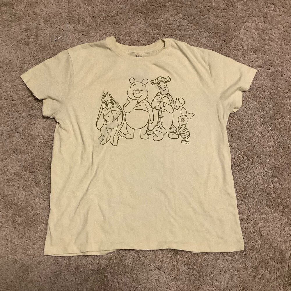 Size Large Unisex Disney 'Winnie the Pooh' T-shirt. Yellow. (BRAND NEW)